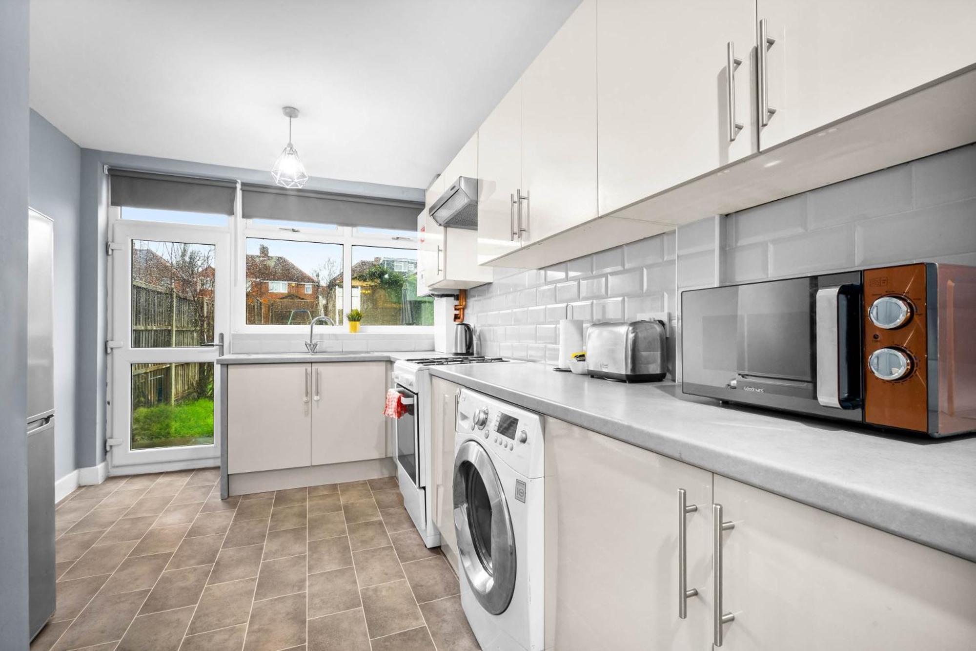 Stylish 3 Bedroom House - Parking - Garden - Great Barr - Netflix - Top Rated -121J Birmingham Extérieur photo